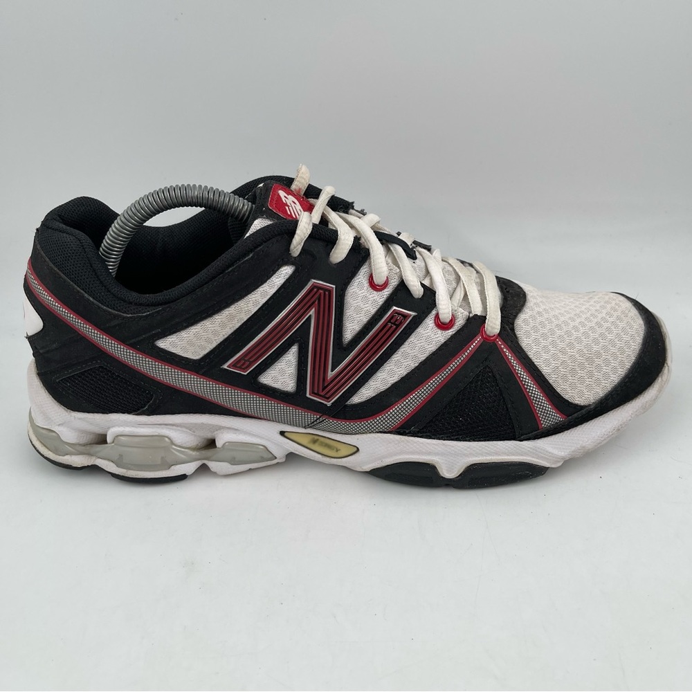 New Balance Men’s 758 Athletic Black White Red Low Top Lace-Up Shoes - Size 9.5